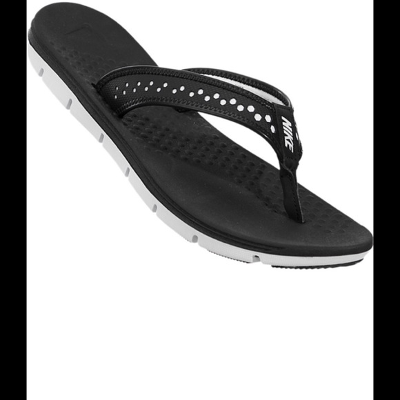 nike flex motion sandals